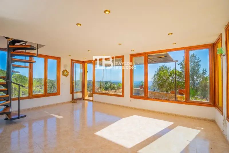 Property for sale in Puigpunyent, Galilea area, Balearic Islands. Opportunity offered by Taylor Building. Good condition — photo 9