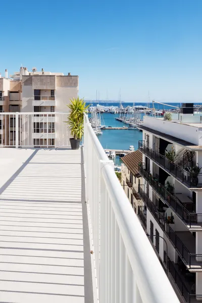 Renovated penthouse with large terrace and sea views in Santa Catalina — photo 2