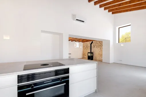 Manacor, historic finca comprising two buildings and a large pool with magnificent views from Manacor to the Tramuntana — photo 8