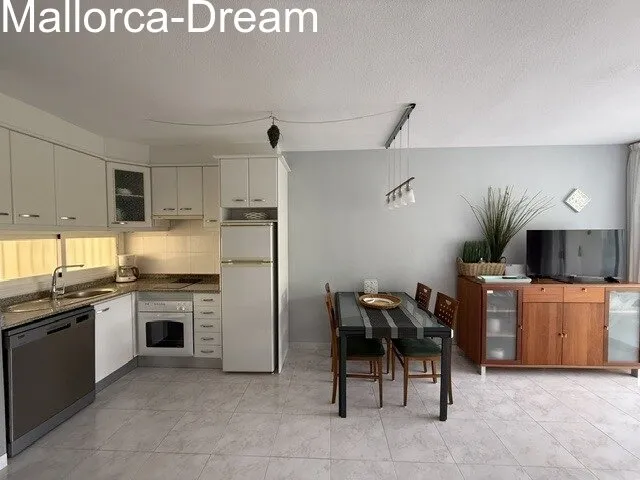 Cala Millor: A beautiful, fully furnished apartment on the beachfront in Cala Millor — photo 5