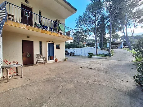 Building for sale in Port de la Vall — photo 4