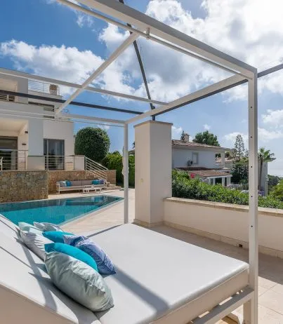 Villa with spectacular views in Costa d'en Blanes — photo 1