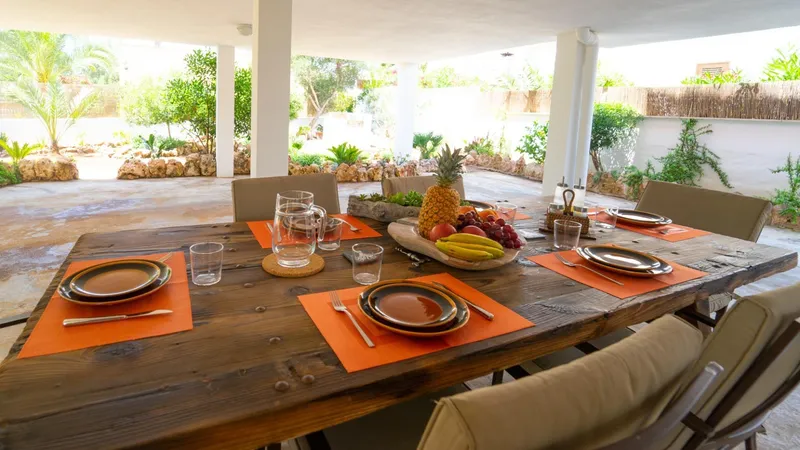 Chalet with tourist license in Santanyí: The perfect fusion between architecture and tranquility — photo 12