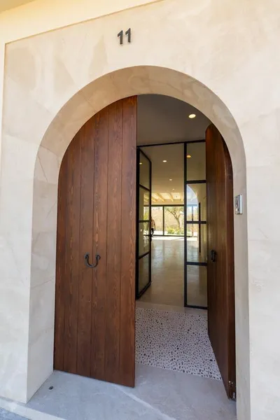 Townhouse — photo 2