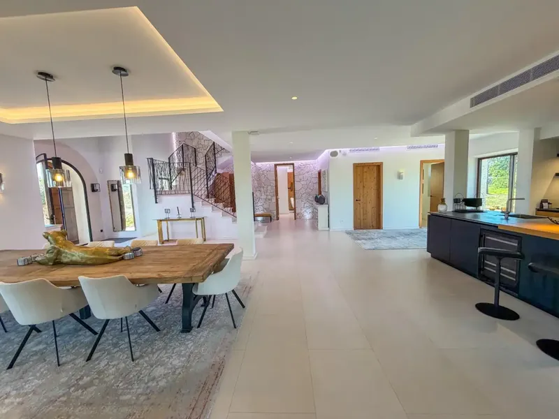 Princess House: Mediterranean luxury with sea views in Cala Llombards — photo 9