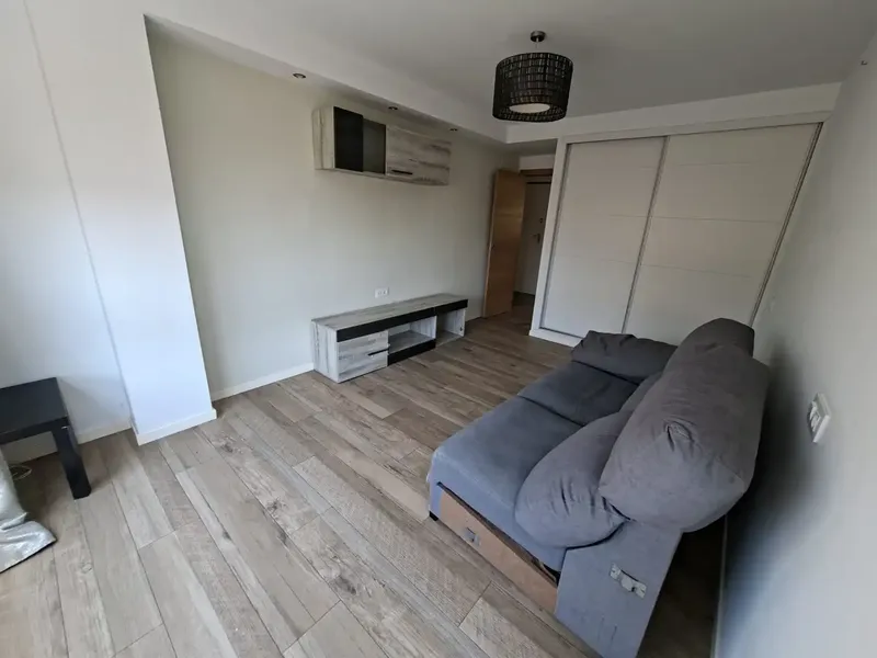 Apartment on 3rd floor with elevator. Fully renovated 6 years ago. — photo 2