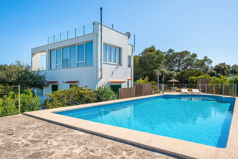 Cala Murada quiet location house for sale with private pool and roof terrace — photo 1