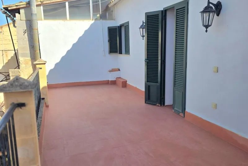 Mallorcan house with patio in Consell — photo 11
