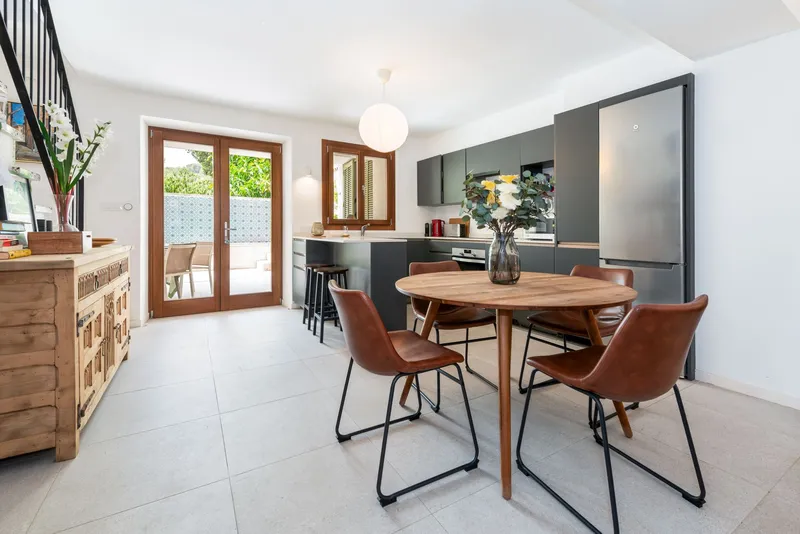 Beautifully renovated townhouse with pool and sunny courtyard in a peaceful street of Pollensa village — photo 4