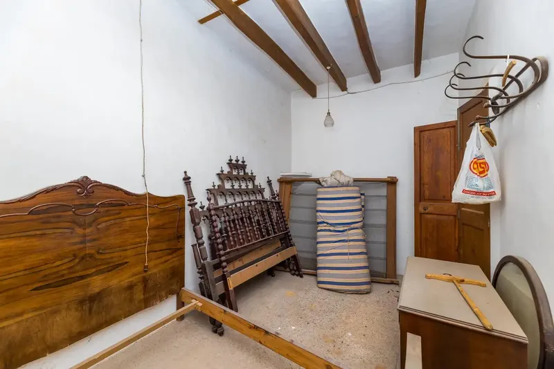 A property with character, space and many possibilities in the heart of Llucmajor — photo 7