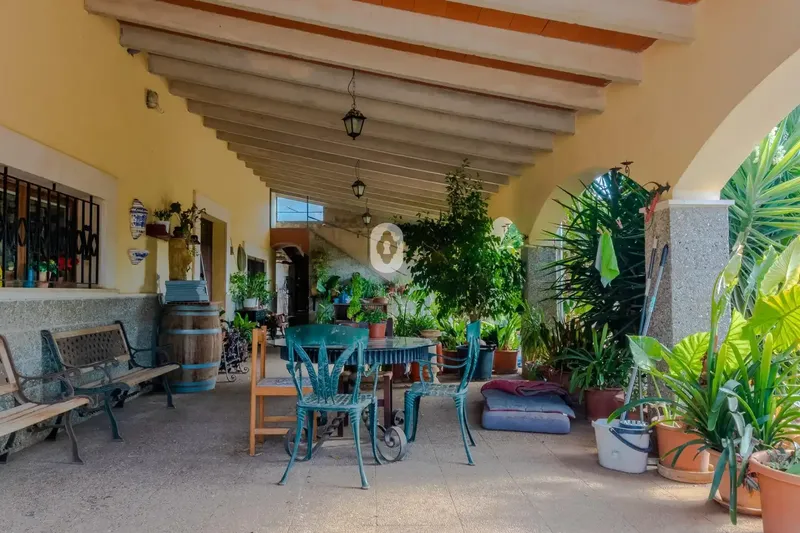 Descubre esta magnífica finca situada en Campanet, un enclave privilegiado de Mallorca donde la tranquilidad, la naturaleza y el auténtico c — photo 4