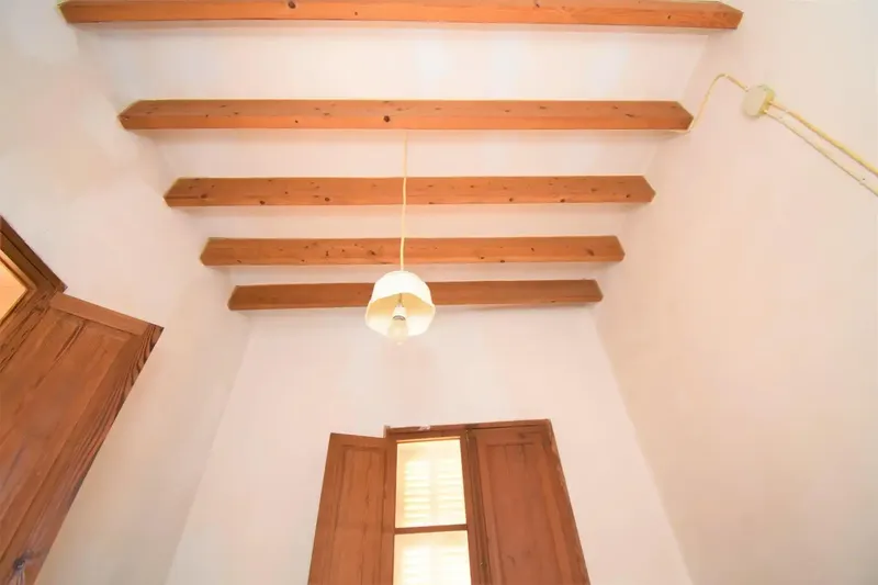 Emblematic building of 374 m2 built for sale in Muro, ideal for renovation. — photo 12