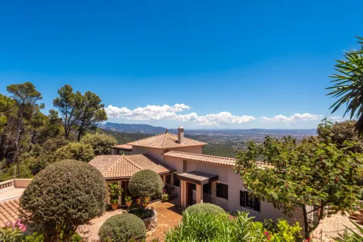 Esporles, spectacular estate in Esporles, with panoramic views, pool and guest house — photo 1