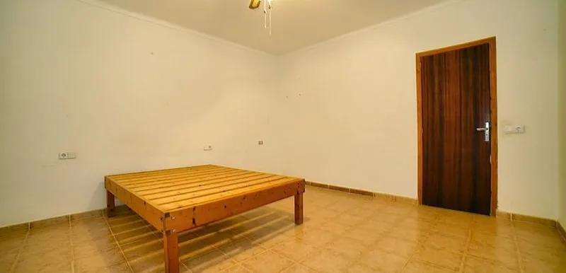 Village house with garden and pool for rent, Es Llombards — photo 12