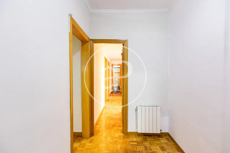 Apartment for rent on Calle Sant Gervasi de Cassoles — photo 11