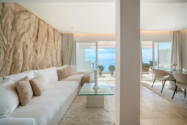 Charming apartment with sea views for sale in Illetes, Southwest Mallorca — photo 1
