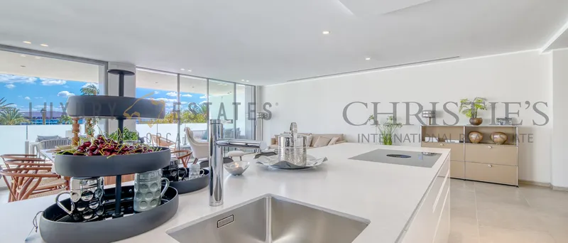New construction luxury harbor view apartment in Palma de Mallorca — photo 2