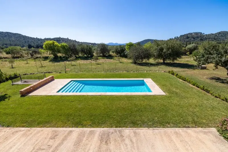 This impressive country house for sale in Alaró was completed in 2021 in the serene outskirts of the village. With spectacular views — photo 3