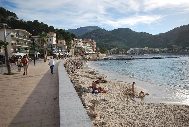 Apartment close to the sea front of Port de Sóller — photo 12