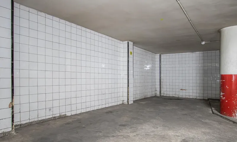2 contiguous parking spaces in the city center — photo 6