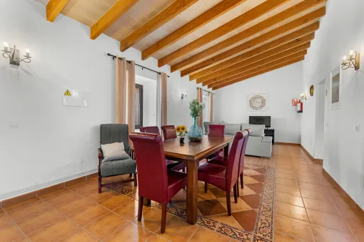 Santanyi, Mediterranean Townhouse in a Prime Location in Santanyí with Pool, Garden & ETV Licence — photo 12