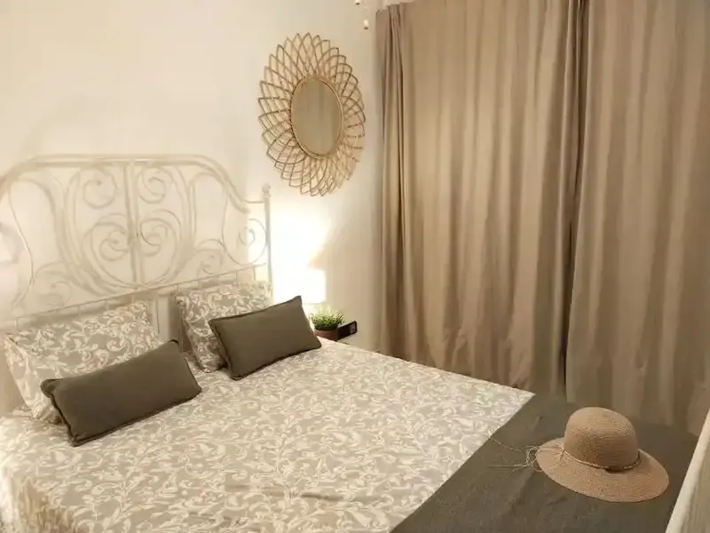 Piso con gran terraza en primeria linea de mar en el centro de Santa Ponça. 3 dormitorios, 2 baños y amplio salón comedor con cocina incorpo — photo 10