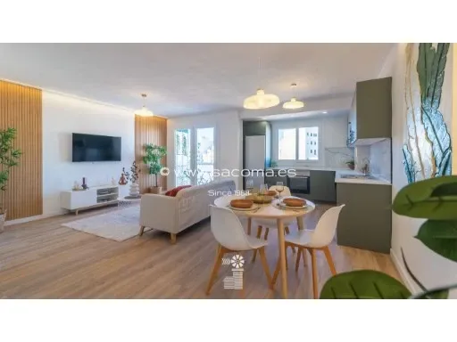 Newly renovated sixth floor with elevator Apartment 3 bedrooms — photo 1