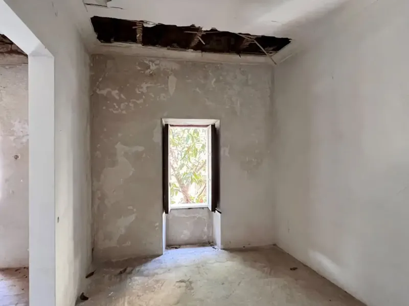 Large village house in Muro, with a large garden, the house needs renovation, 2-storey house, central. With approximately 270 m² built — photo 8