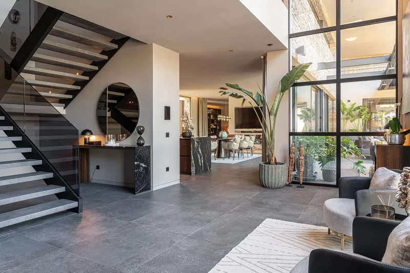 Exceptional designer villa in a quiet residential area near the coast — photo 6