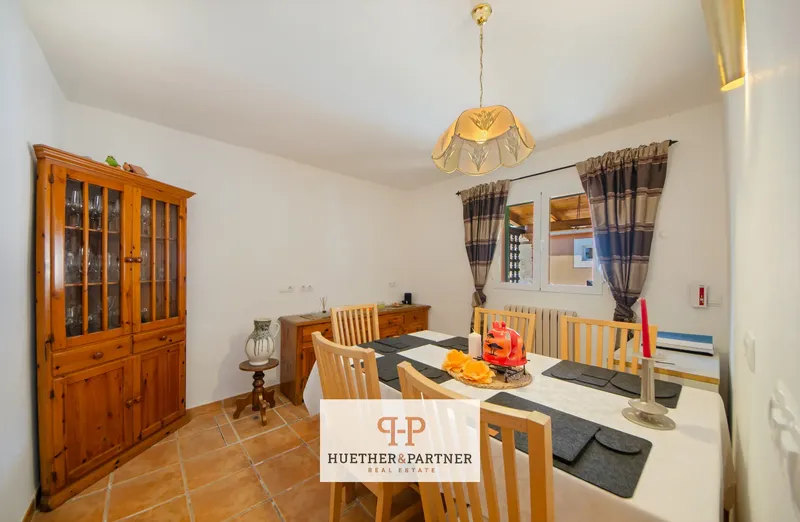 Finca near Llucmajor with guest houses and lots of privacy — photo 8