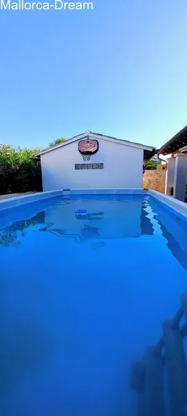Sa Coma: Detached chalet with garden and pool – near the beach in a quiet residential area of Sa Coma — photo 2