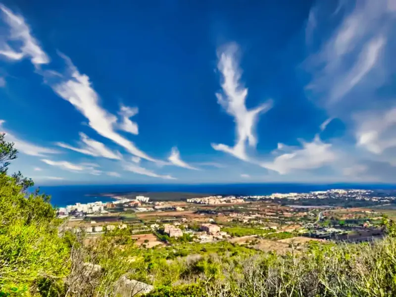 In the Bellavista area, very close to Cala Millor, on a plot of 14110 m2 we offer you this new project: a finca of a superf — photo 4