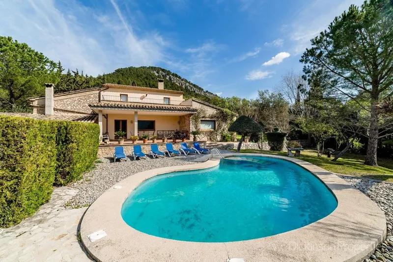 Villa for sale in Pollença, Mallorca, Baleares, Spain — photo 1