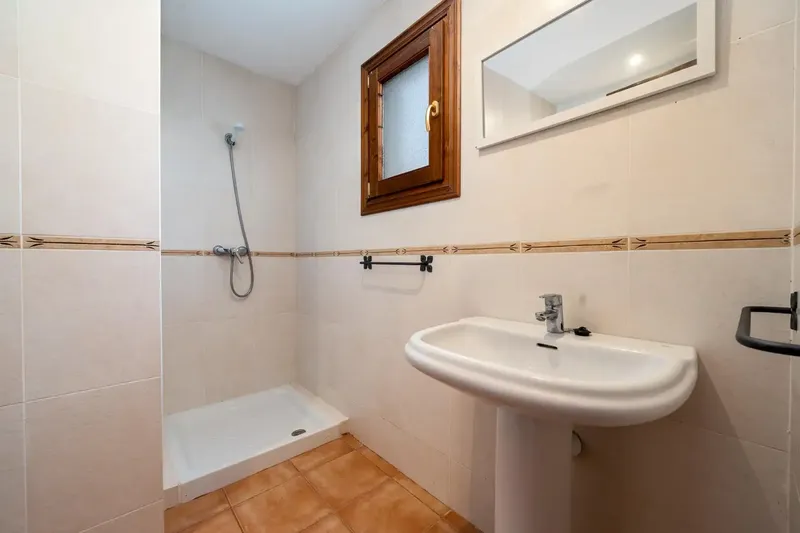 Terraced house with terrace, garage and 3 bedrooms in Es Llombards (Santanyí) — photo 10