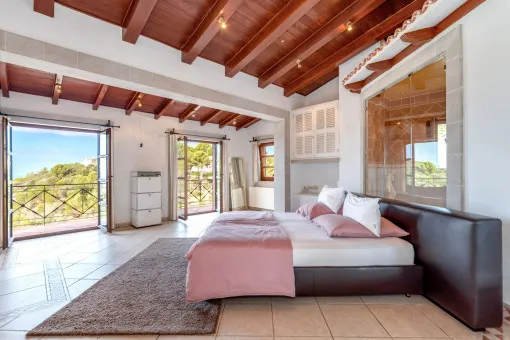 Calvia, Exclusive villa near Calvià / Son Font - elegance, privacy and sea views. Available from [redacted] — photo 12