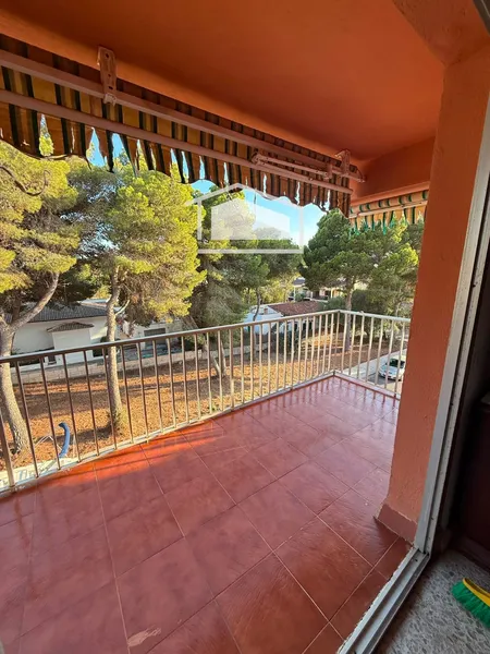 Large 3-bedroom apartment to renovate in Sa Ràpita — photo 8