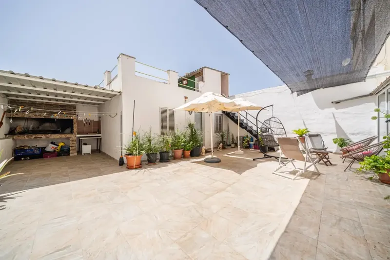 Spacious apartment in Cristo Rei with plenty of space and multiple possibilities — photo 2