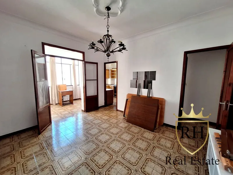 Spacious apartment to renovate in the heart of Palma — photo 11