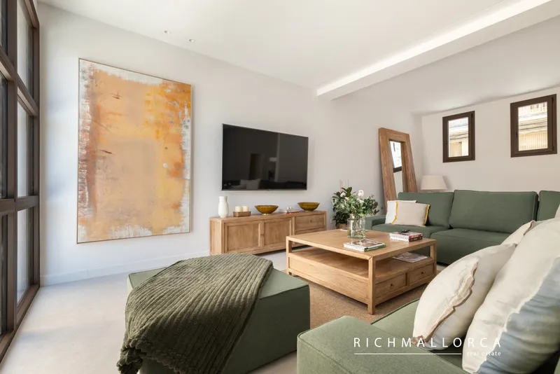 Exclusive New-Build Residence with Pool in the Heart of Villafranca de Bonany — photo 2