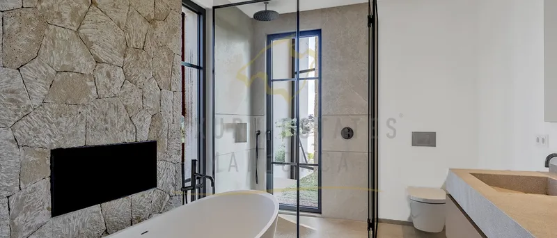 Brand new modern sunny luxury finca in Campos with pool — photo 10