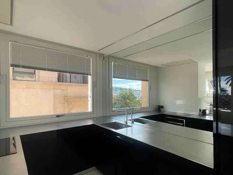 Luxury one-bedroom apartment with views and lift, La Lonja, Palma — photo 7