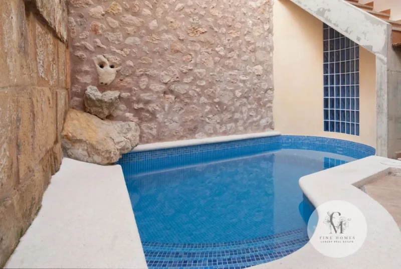 Discover this property with ETV and indoor pool, the hidden gem in the heart of Pollensa — photo 1