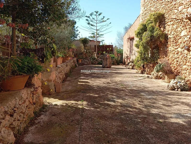 Rural or Farmhouse in Algaida, Province of Balearic Islands — photo 1