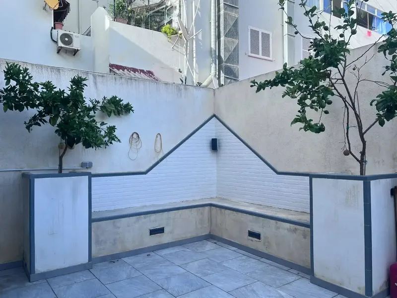 PLANTA BAJA CON GRAN TERRAZA Y SÓTANO PRIVADO EN EL COLL D’EN RABASSA — photo 3