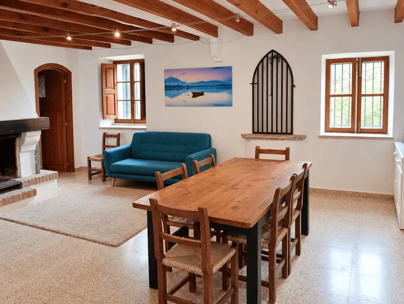 This exceptional historic estate (alquería) near Porreres offers, on a plot of approximately 68,920 m², a rare combination — photo 7