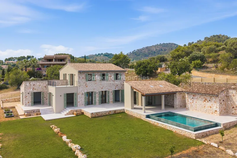 Elegant new-build finca with sea views for sale in Cala Millor, Northeast Mallorca — photo 1