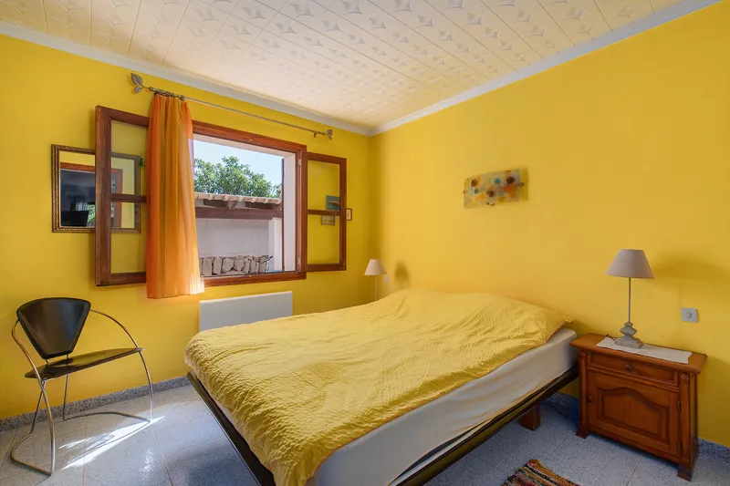 Charming chalet with rooftop terrace in first sea line in a quiet location — photo 12