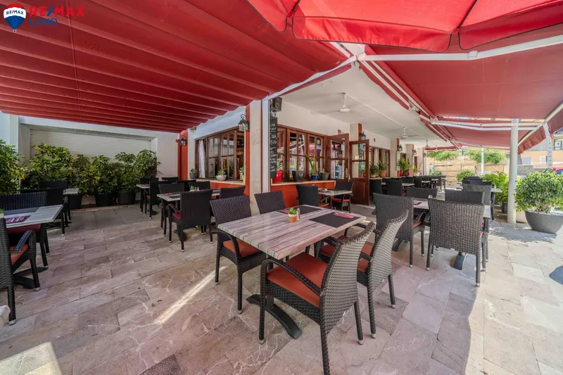Unique Opportunity in Peguera – Business Plus Commercial Premises for Sale — photo 12