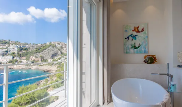 Exploring Elegance in Port d'Andratx: A Dream Villa in First Sea Line — photo 12