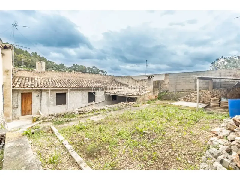 Charming house with large garden for sale in the municipality of Caimari — photo 3